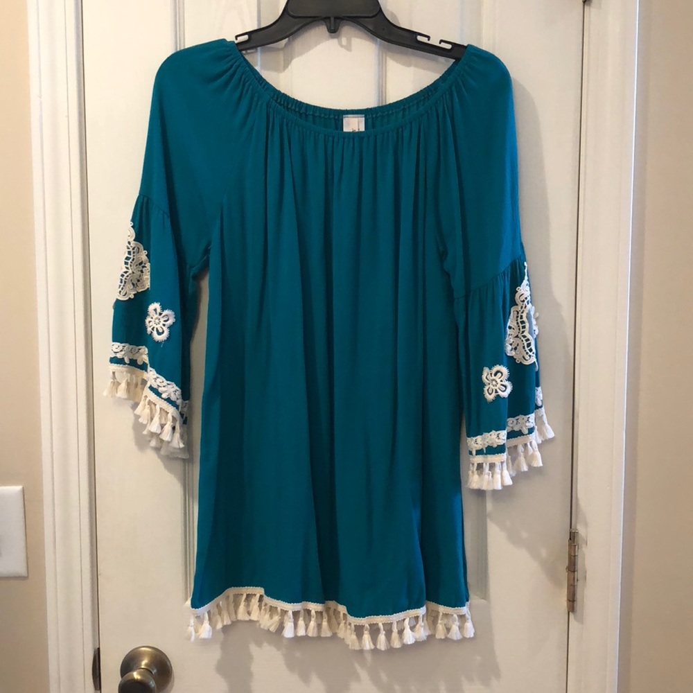 women’s / juniors boutique tunic size Small